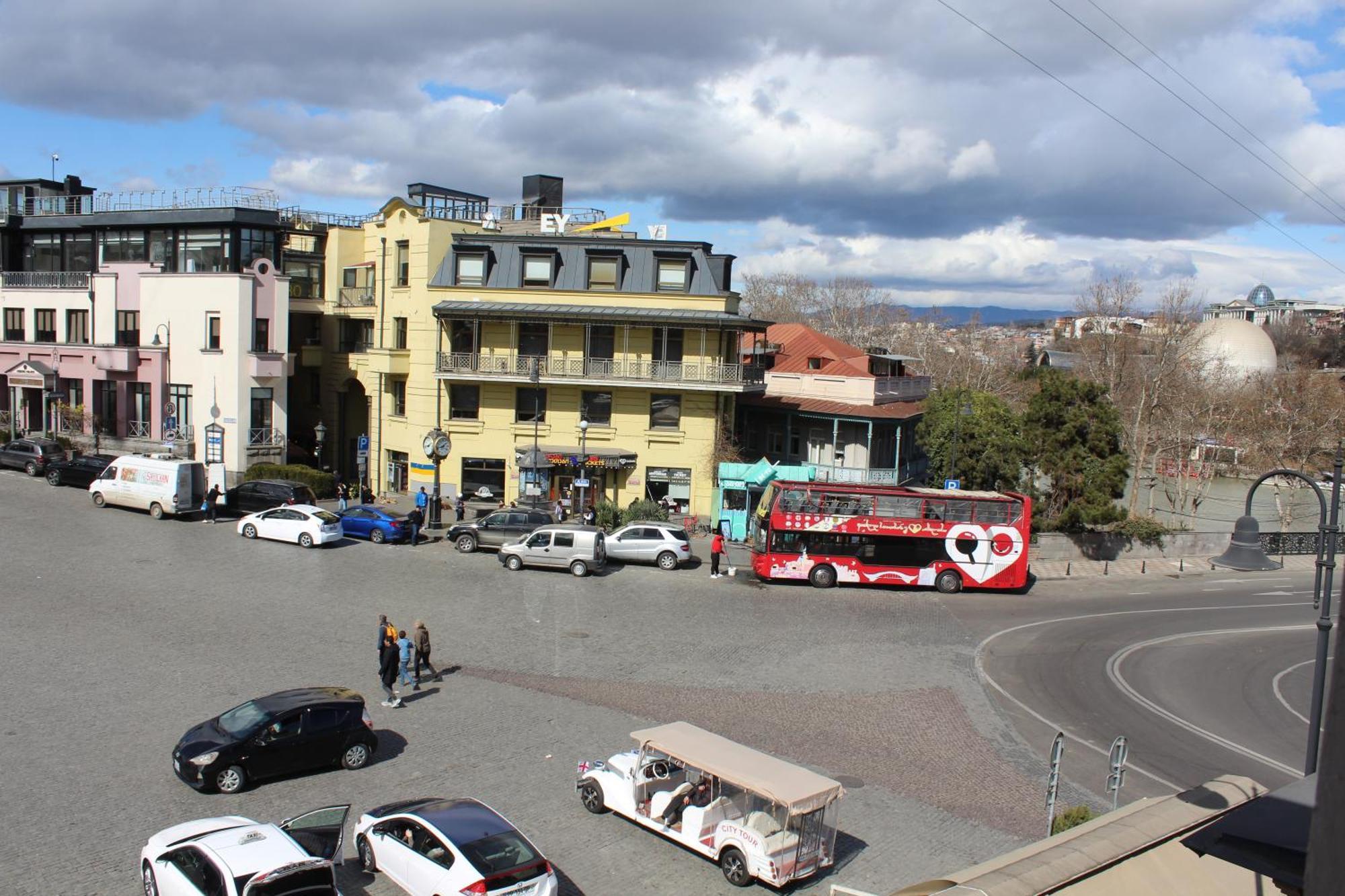 Meidan Inn Tbilisi Ngoại thất bức ảnh