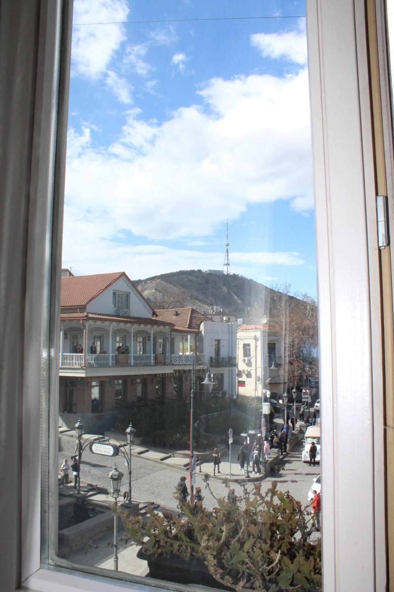 Meidan Inn Tbilisi Ngoại thất bức ảnh