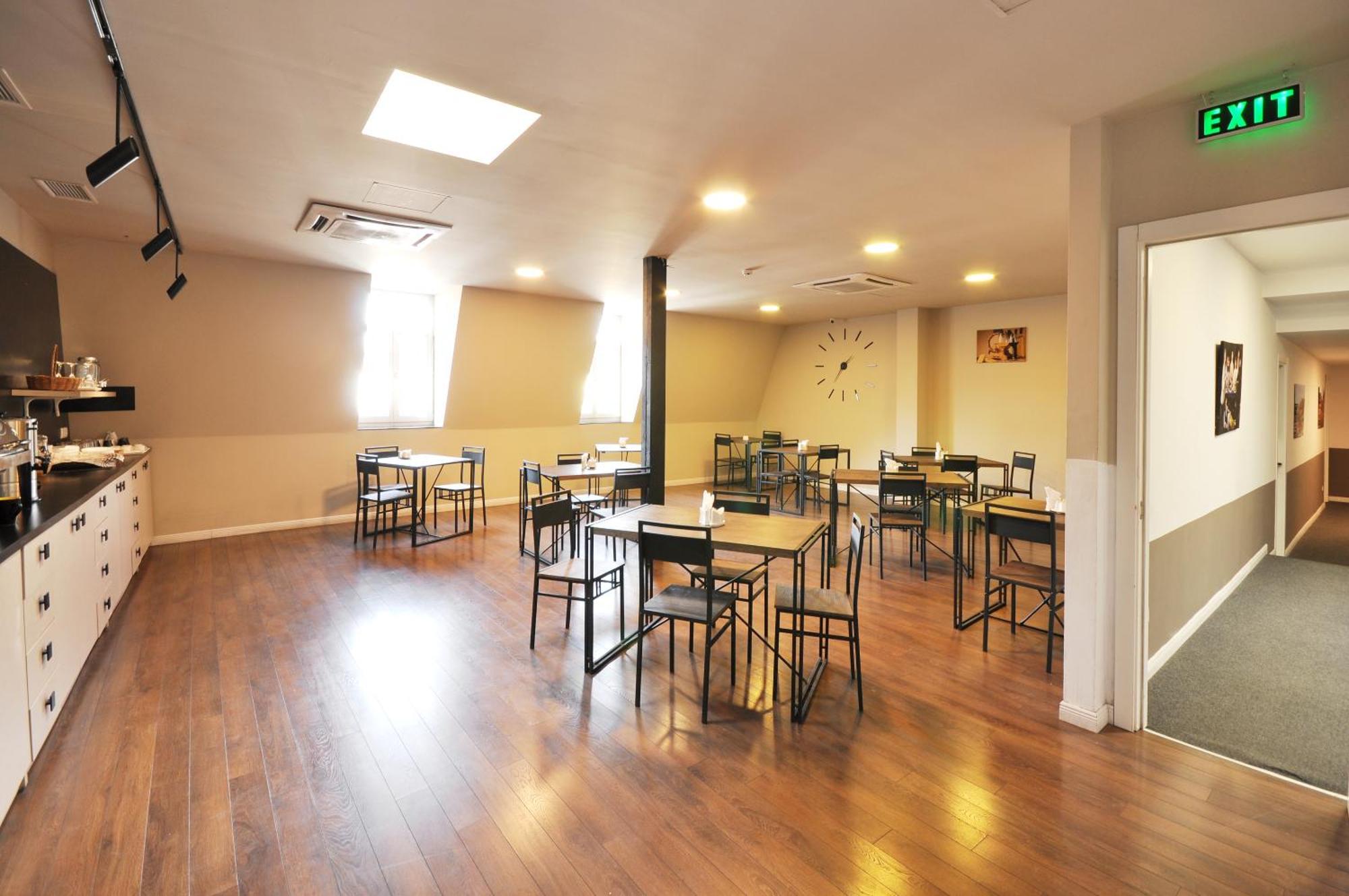 Meidan Inn Tbilisi Ngoại thất bức ảnh