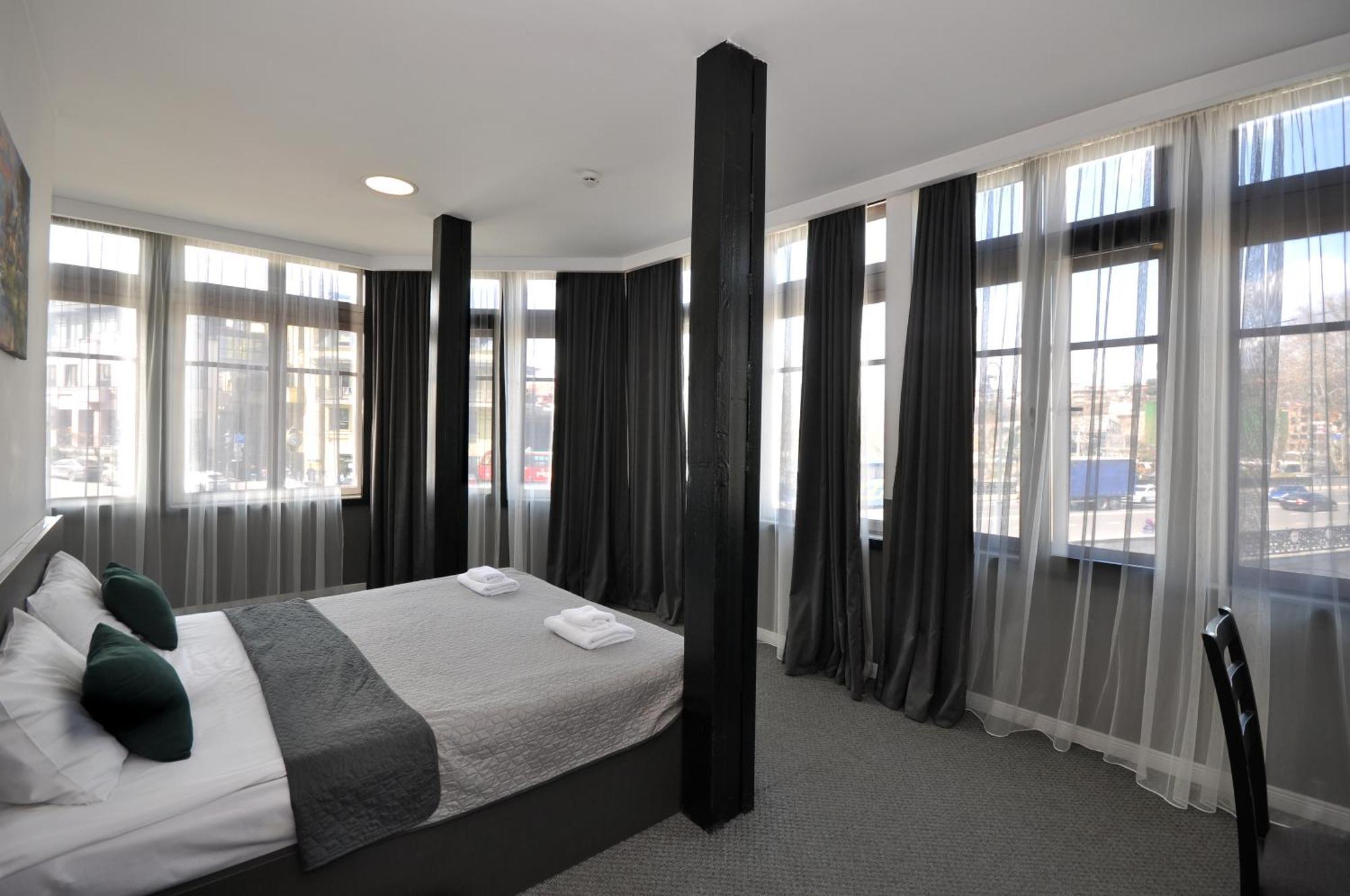 Meidan Inn Tbilisi Ngoại thất bức ảnh