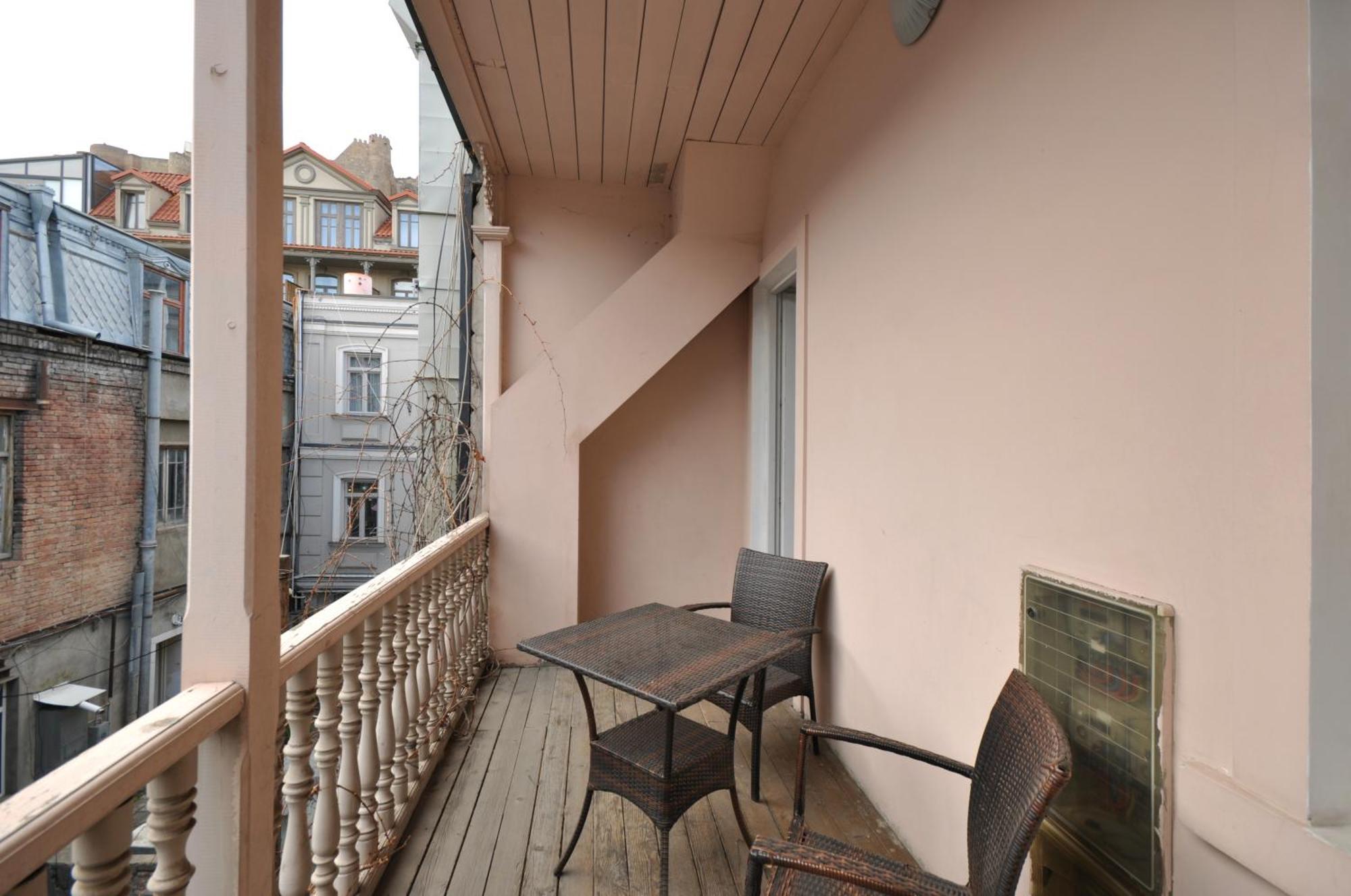 Meidan Inn Tbilisi Ngoại thất bức ảnh