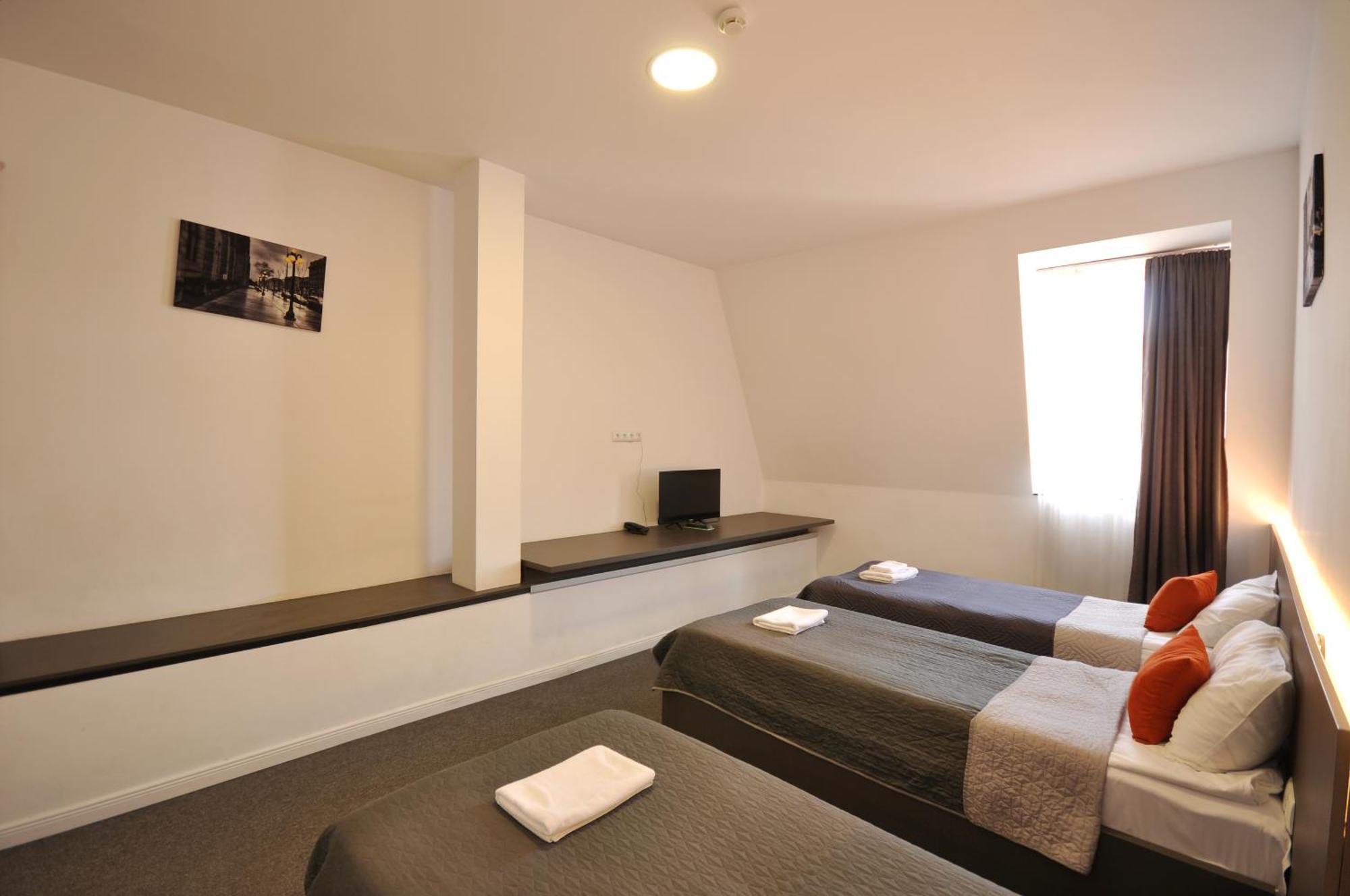 Meidan Inn Tbilisi Ngoại thất bức ảnh