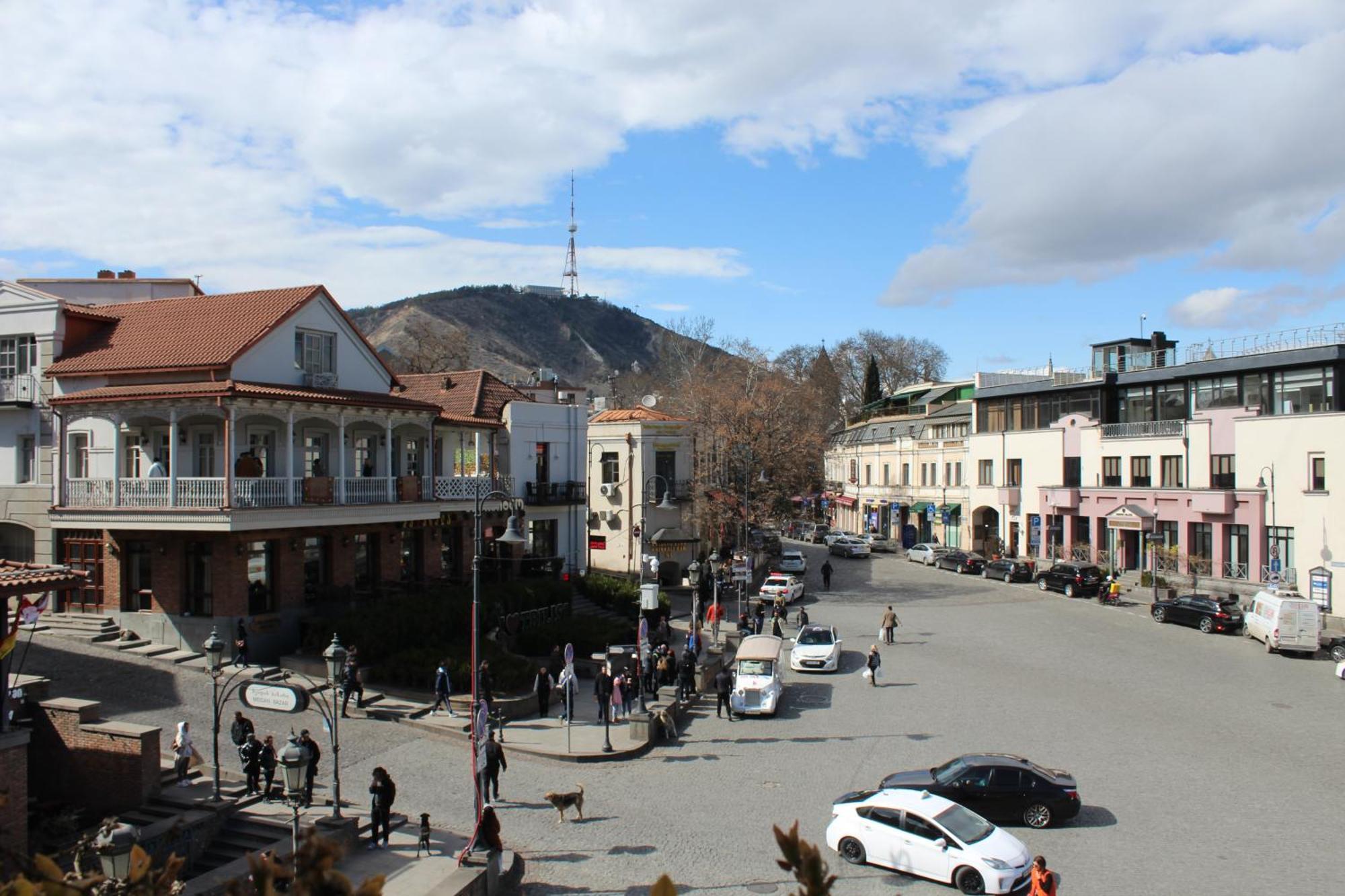 Meidan Inn Tbilisi Ngoại thất bức ảnh